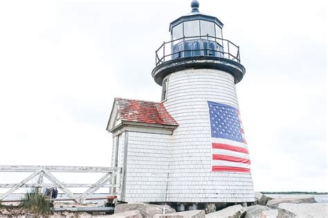 How To Visit All 3 Nantucket Lighthouses (2024) - New England Wanderlust