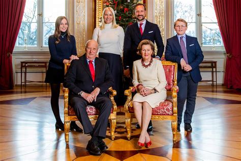 Norway's Royal Family Releases New Christmas Portrait