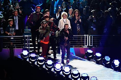 Justin Timberlake Super Bowl Halftime Show Pictures 2018 | POPSUGAR ...