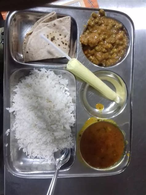 College students of Randia share your hostel food Pics here. : r/india