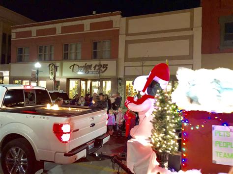 Downtown Twin Falls, Idaho Christmas Lights Parade. #buylocal #idaho # ...