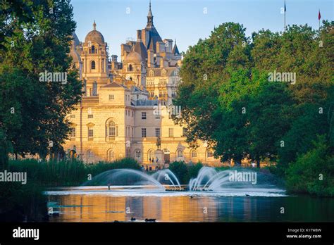 St James park London, the fountain in St James's Park Lake, London ...