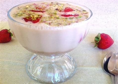 Amaranth Soup with Roasted Strawberries | vegan | kiipfit.com