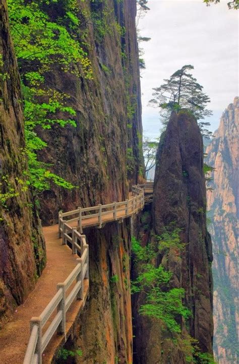 The Yellow Mountain ,Huangshan, China: - World Travel