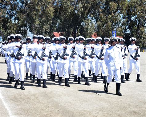 SAS Saldanha hosts SAN MSD passing out parade - defenceWeb