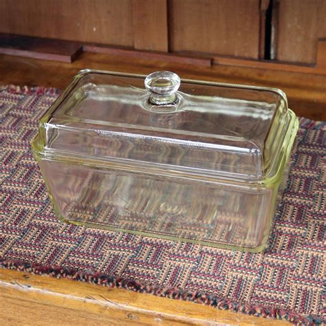 Westinghouse Clear Glass Loaf/Bread Pan with Domed Lid -- 9" x 5" x 3.5 ...