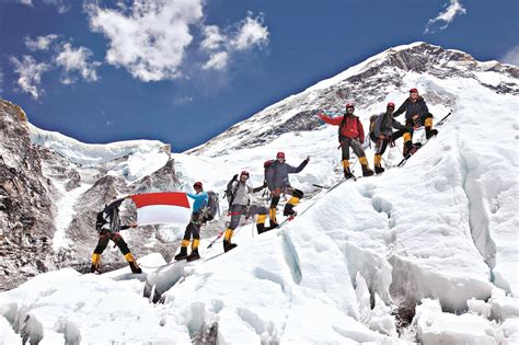 Mount Everest: How to climb the world’s highest mountain | How It Works ...