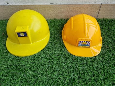 Bob the builder construction hat Rm 7 each, Hobbies & Toys, Toys ...