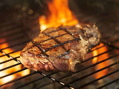 How To Prepare A Charcoal Steak - Grilling Tips You Need to Know