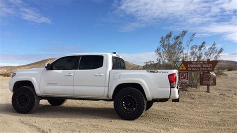 3rd Gen White Tacomas - Post them up! | Toyota tacoma trd sport, Toyota ...