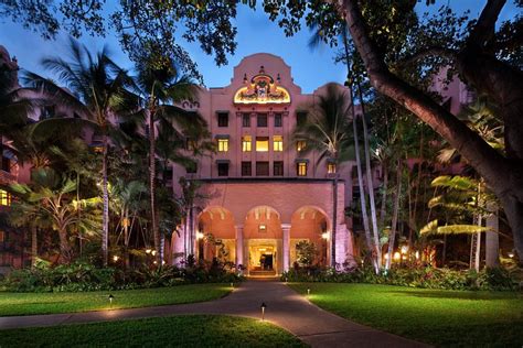 THE ROYAL HAWAIIAN, A LUXURY COLLECTION RESORT, WAIKIKI: 2024 Prices ...