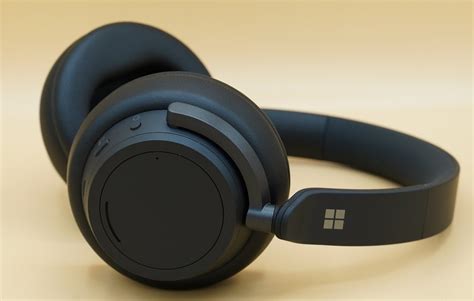 Microsoft Surface Headphones 2 - Get The Product Reviews