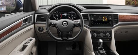 Explore the 2019 Volkswagen Atlas Interior | Third-Row SUV Arlington