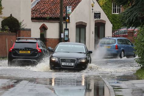 The most dramatic flooding pictures from Notts over the past 24 hours ...