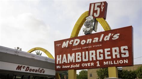 How McDonald's First-Ever Restaurant Was Reborn As A Museum