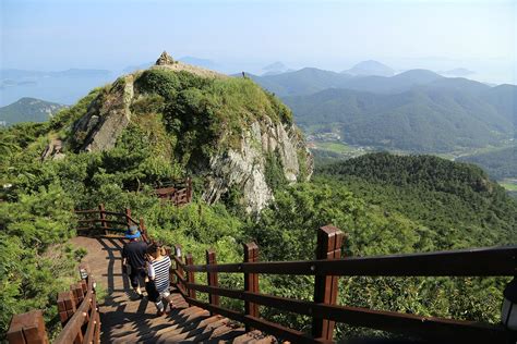 10 Best Things to Do in Tongyeong - What is Tongyeong Most Famous For ...