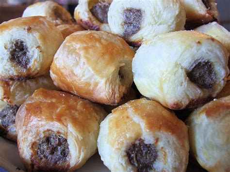 Mini Homemade Sausage Rolls | We are not Foodies