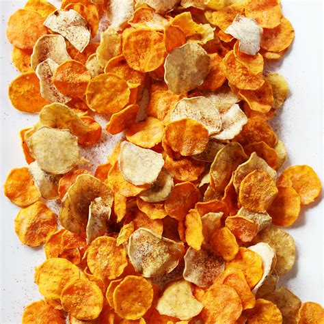 Healthy sweet potato chips made in a dehydrator - Luvele US