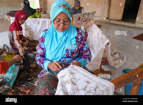 Rembang, Indonesia - February, 2022 : The technique of making batik by ...