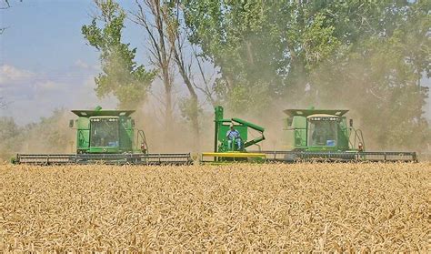 John deere combine - specs, photos, videos and more on TopWorldAuto