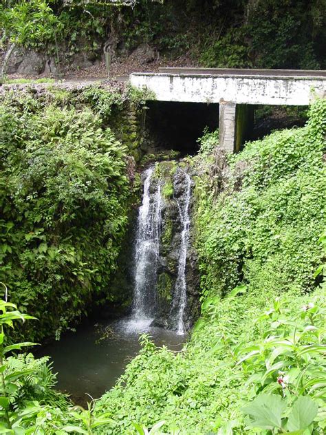 The Hana Highway Waterfalls - A Complete Road Guide