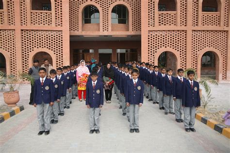 danish school hasilpur: February 2011