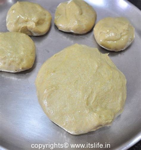 Hurnada Holige Recipe | Hoornada Holige Recipe | Puran Poli Recipe ...