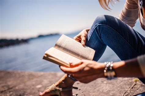 Free picture: woman, reading, book, coast