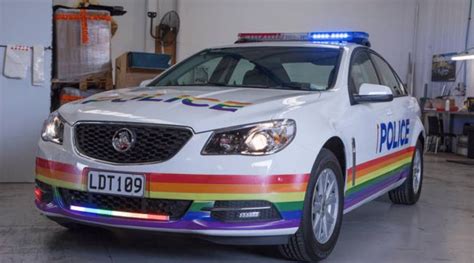 New Zealand police to drive a rainbow car for Pride - Star Observer