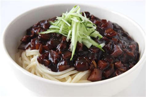 Jjajangmyeon (Noodles in blackbean sauce) recipe - Maangchi.com