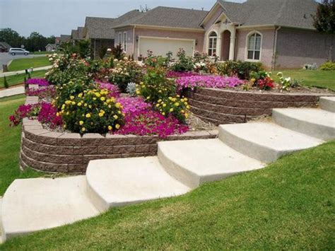 Transform Your Small Sloped Backyard Into A Beautiful Oasis – The Urban ...