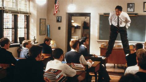 Robin Williams Had To Hide One Of Dead Poets Society's Best Scenes From ...