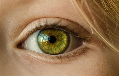 Change eye color: What to know and how to change it