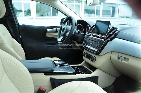 Updated: Mercedes-Benz ML Coupe Interiors Spied » Car Blog India