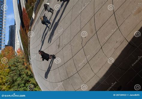 Chicago bean reflection editorial photography. Image of city - 28728922