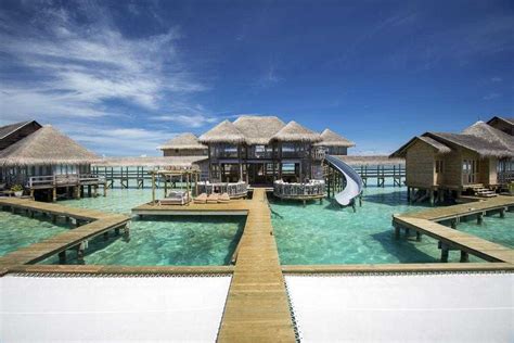 10 Romantic Honeymoon Resorts in Maldives to Visit in 2021