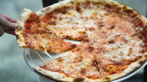 The Ultimate Guide To Brooklyn-Style Pizza