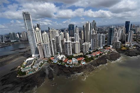 UPDATE: Panama City bus drivers end strike ahead of Americas Summit ...