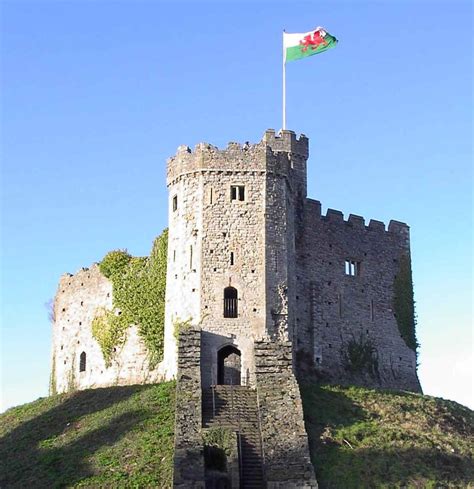 Teenager Break: Wales: History of Cardiff