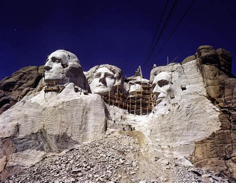 Mt Rushmore Light Show South Dakota | Shelly Lighting