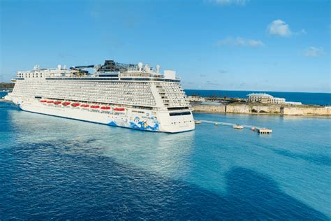 What to Pack for a Bermuda Cruise: The Ultimate Guide - Life Well Cruised