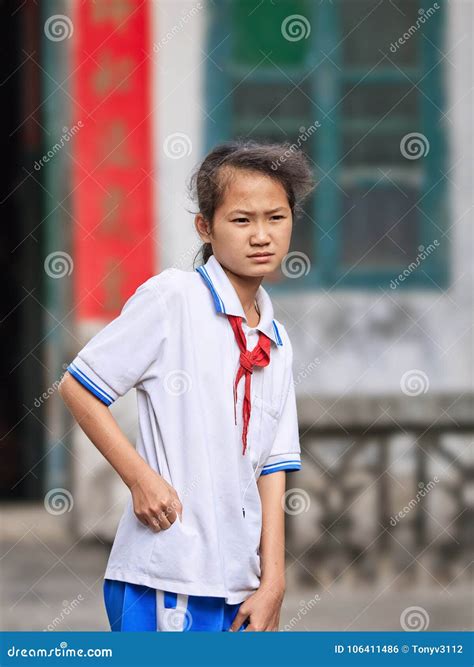 Young chinese school girls – Telegraph