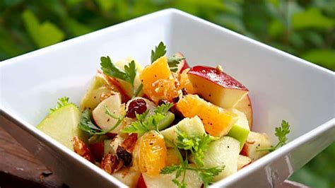 ORANGE APPLE BANANA SALAD