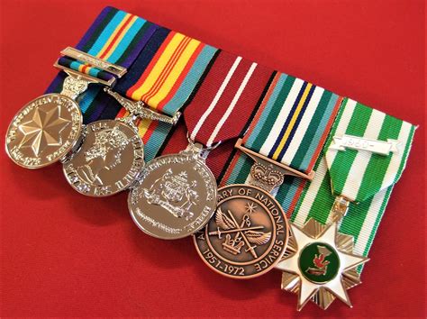 REPLICA AUSTRALIAN VIETNAM WAR SET OF 5 COURT MOUNTED MEDALS | JB ...