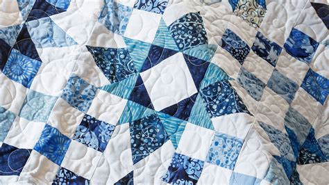 Make a "Winter Star" Quilt with Jenny Doan of Missouri Star — Quilting ...