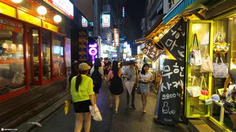 Wild Korean Girls in Seoul Nightlife • Reformatt Travel Show