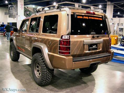 Rear Quarter JEEP Commander off road edition | Jeep commander ...