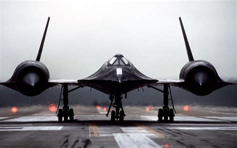 SR-71 Blackbird Pilot Shares The Most Amazing Story Ever - VERY COCKY ...