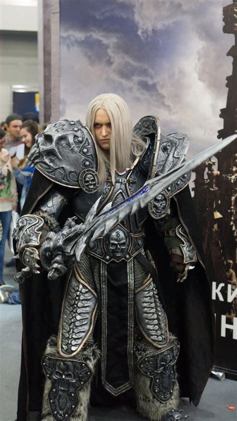 Arthas cosplay by Aoki-Lifestream on DeviantArt