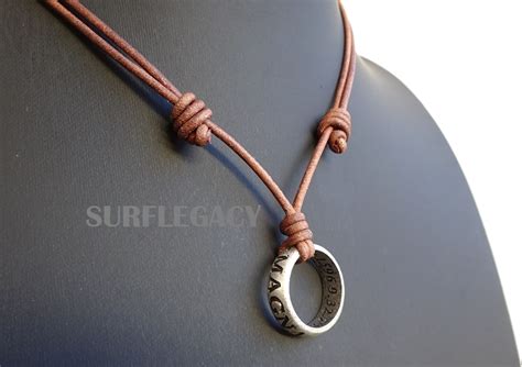 Best Uncharted Sic Parvis Magna Ring Necklace Replica